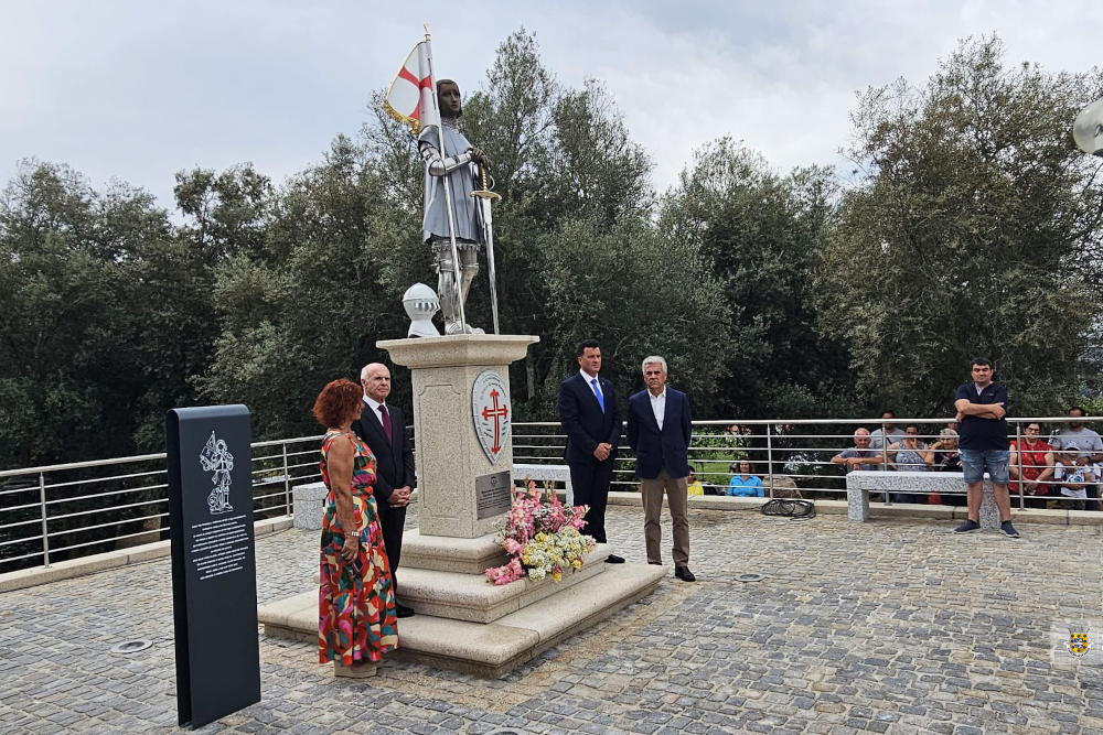 Leia mais sobre Pedraça celebrou Dia da Freguesia com inauguração de estátua a