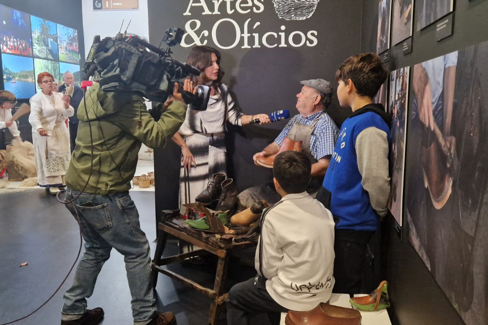 Leia mais sobre Praça da Alegria visitou Casa do Tempo de Cabeceiras de