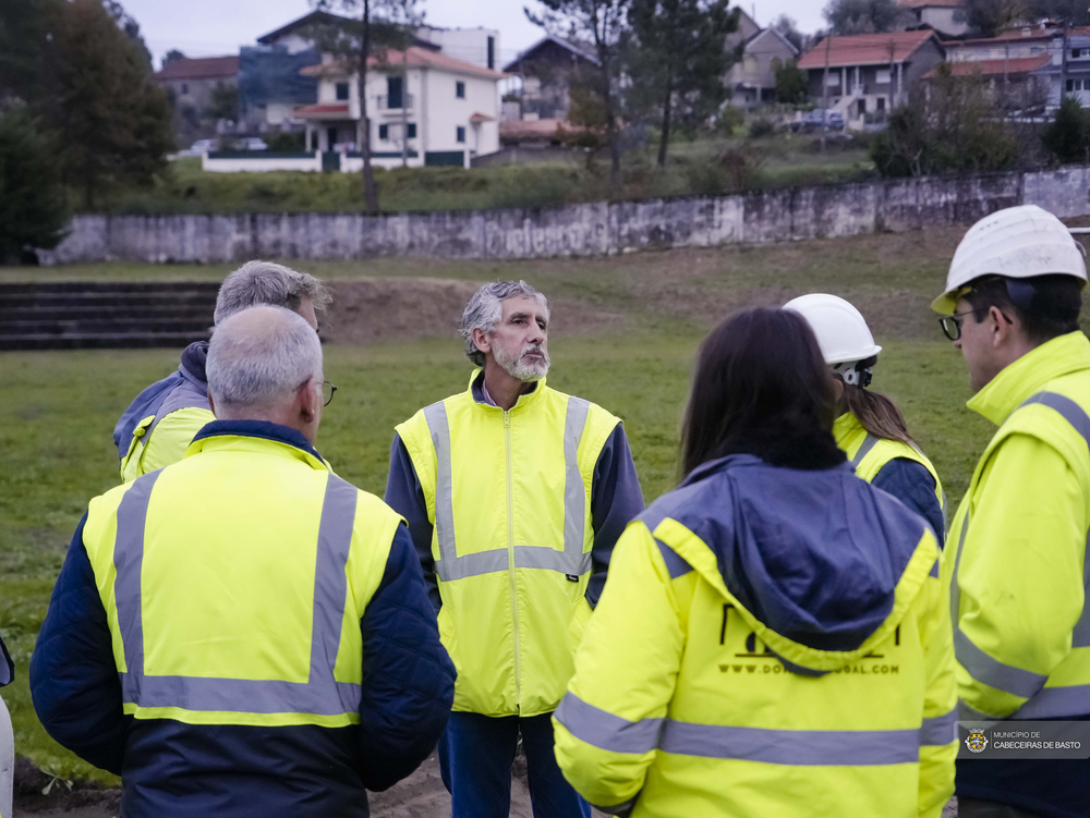 Leia mais sobre Estádio Municipal António José Queirós Gomes Pereira
