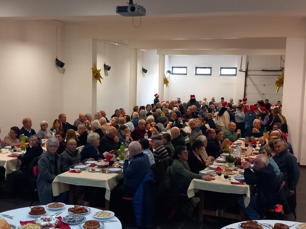 Junta de Freguesia de Cavez juntou seniores em convívio natalício