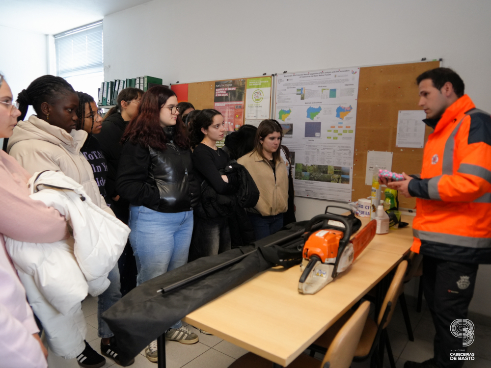 Leia mais sobre Turma do 10.º ano do Colégio visita Serviço Municipal de