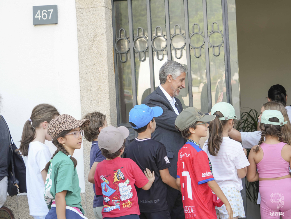 Leia mais sobre Feira do Livro abriu portas no Mosteiro de S. Miguel