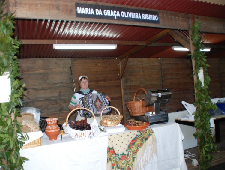 Leia mais sobre Festa da Orelheira e do Fumeiro