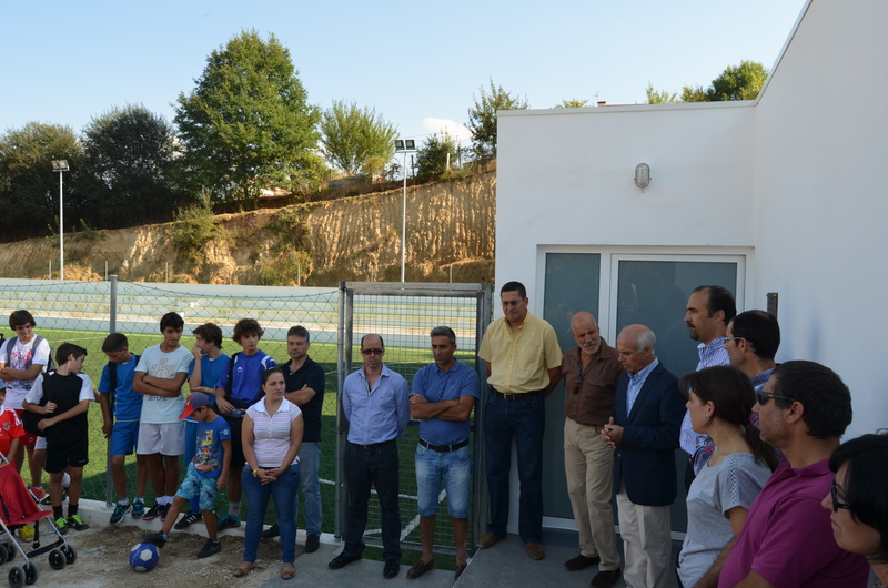 Leia mais sobre Câmara inaugura Balneários no Polidesportivo de Basto (Sta Senhorinha)